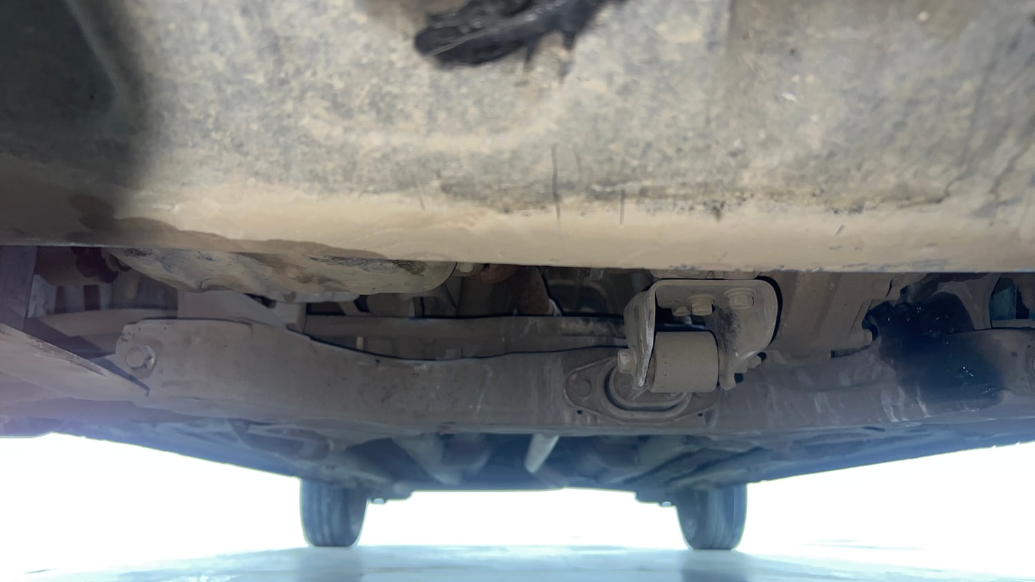 Used 2019 Hyundai Elite i20 Sportz Plus 1.2 Petrol Manual extra FRONT LEFT UNDERBODY VIEW