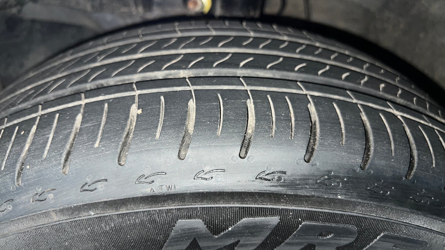 Used 2024 Honda City V Petrol CVT Petrol Automatic tyres LEFT FRONT TYRE TREAD VIEW