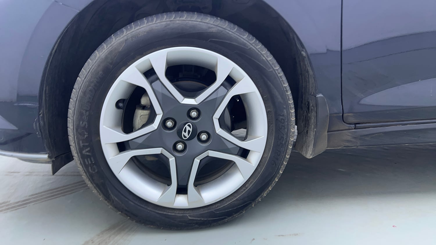 Used 2024 Hyundai New i20 Sportz 1.2 MT Petrol Manual tyres LEFT FRONT TYRE RIM VIEW