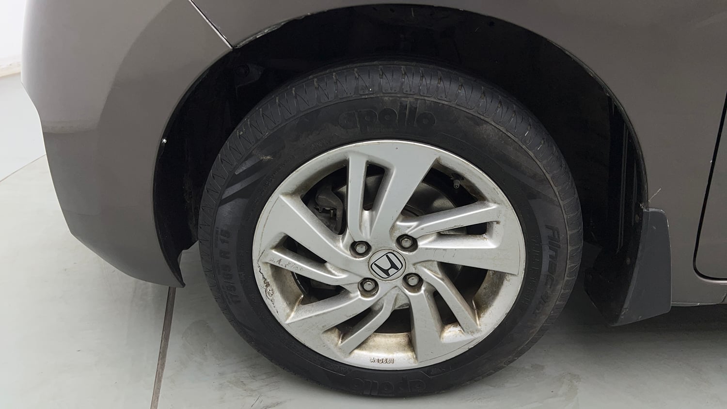 Used 2016 Honda Jazz V Petrol Petrol Manual tyres LEFT FRONT TYRE RIM VIEW