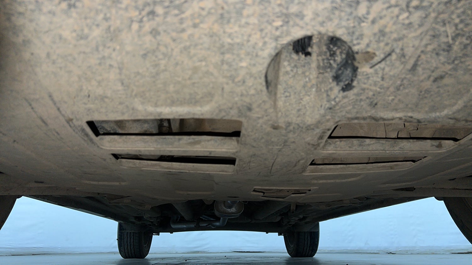 Used 2018 Hyundai Creta SX Plus 1.6 AT Petrol Petrol Automatic extra FRONT LEFT UNDERBODY VIEW