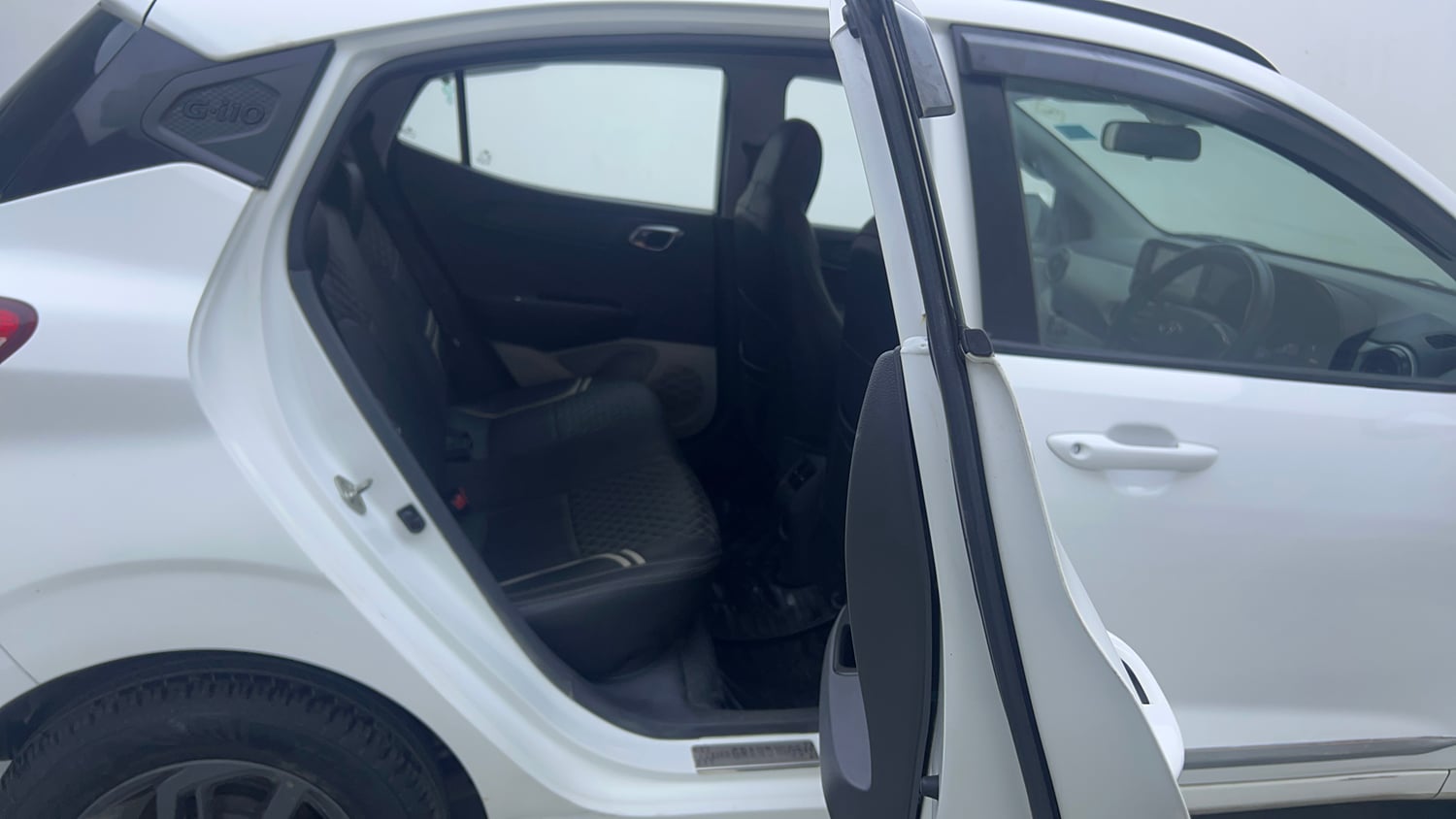 Used 2021 Hyundai Grand i10 Nios Sportz 1.2 Kappa VTVT CNG Cng Manual interior RIGHT SIDE REAR DOOR CABIN VIEW