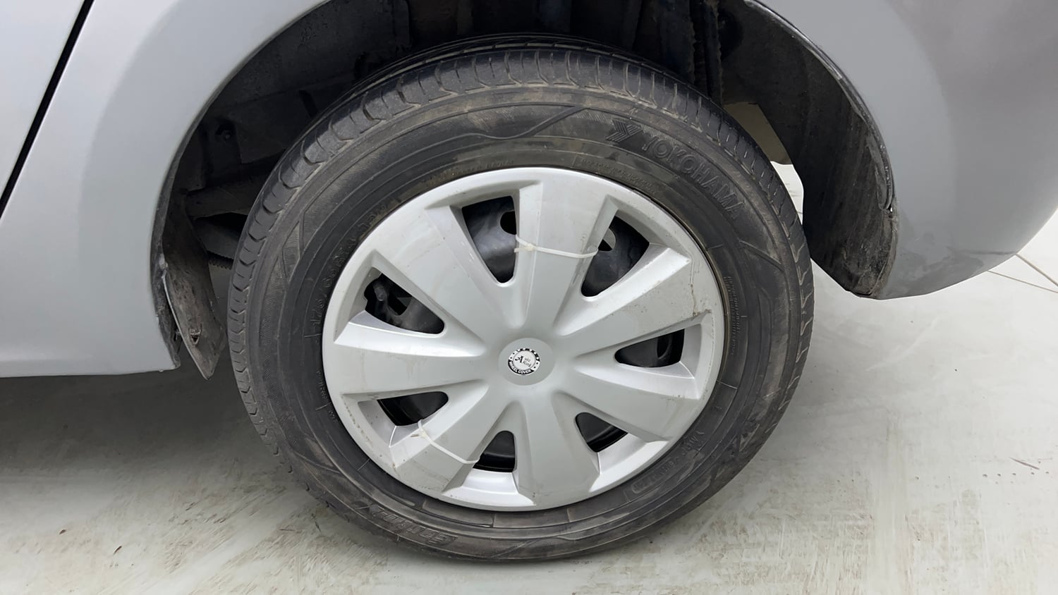 Used 2018 Tata Tigor Revotron XT Petrol Manual tyres LEFT REAR TYRE RIM VIEW