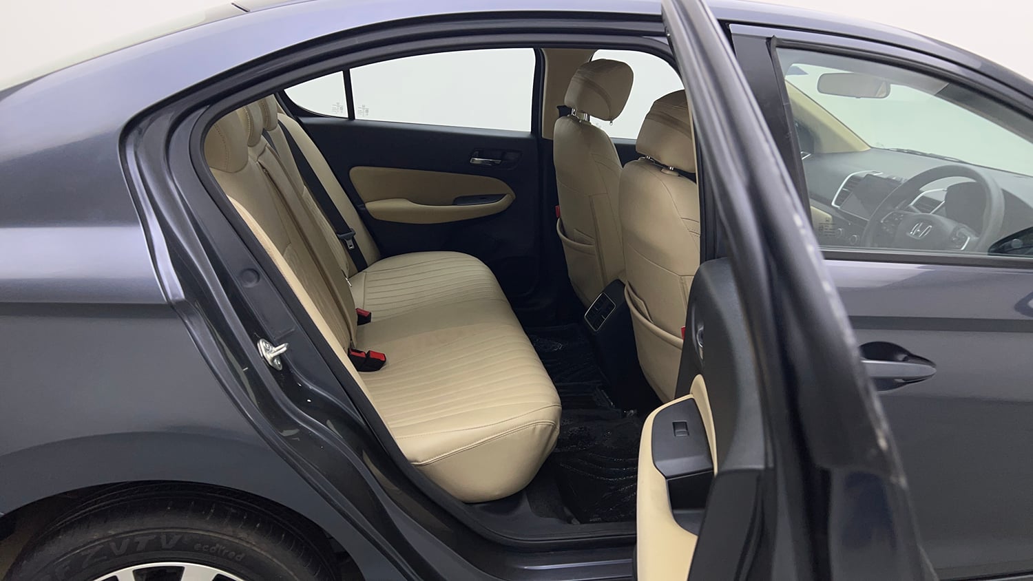Used 2024 Honda City V Petrol CVT Petrol Automatic interior RIGHT SIDE REAR DOOR CABIN VIEW