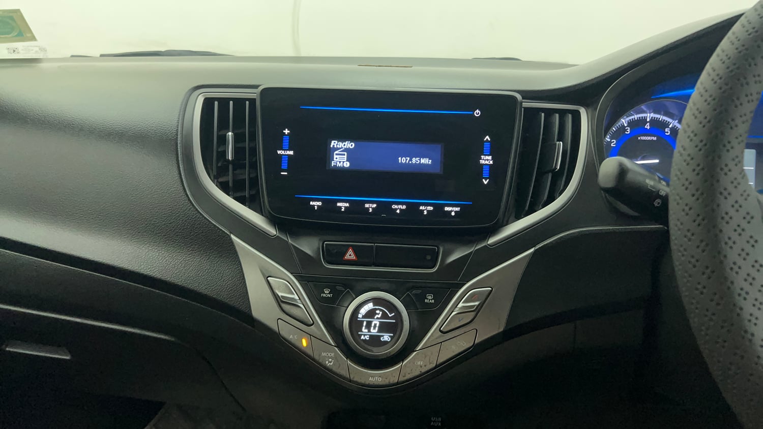 Used 2020 Maruti Suzuki Baleno Delta Petrol Manual interior MUSIC SYSTEM & AC CONTROL VIEW