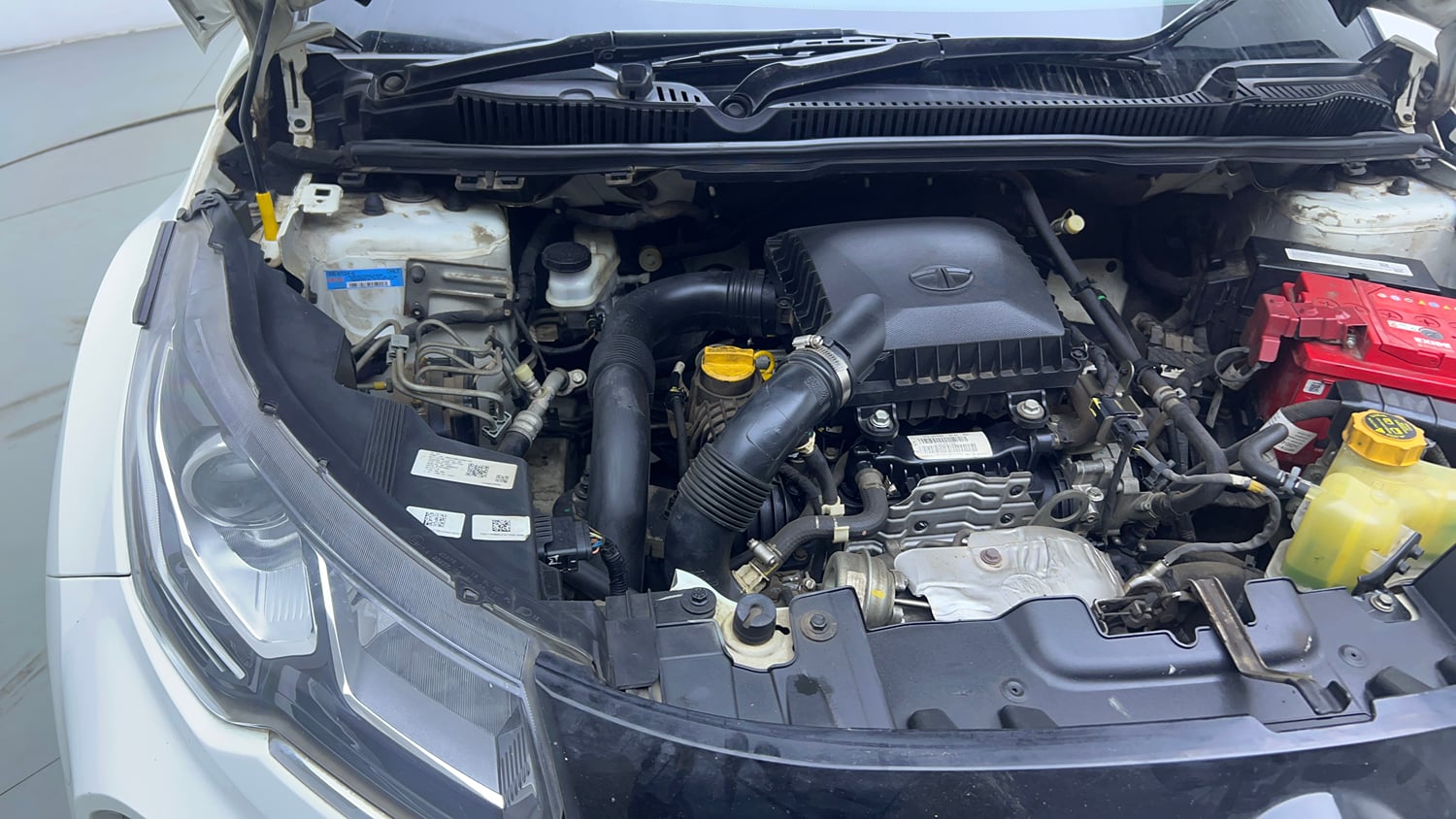 Used 2021 Tata Nexon XZA Plus Dual Tone Petrol Automatic engine ENGINE RIGHT SIDE VIEW