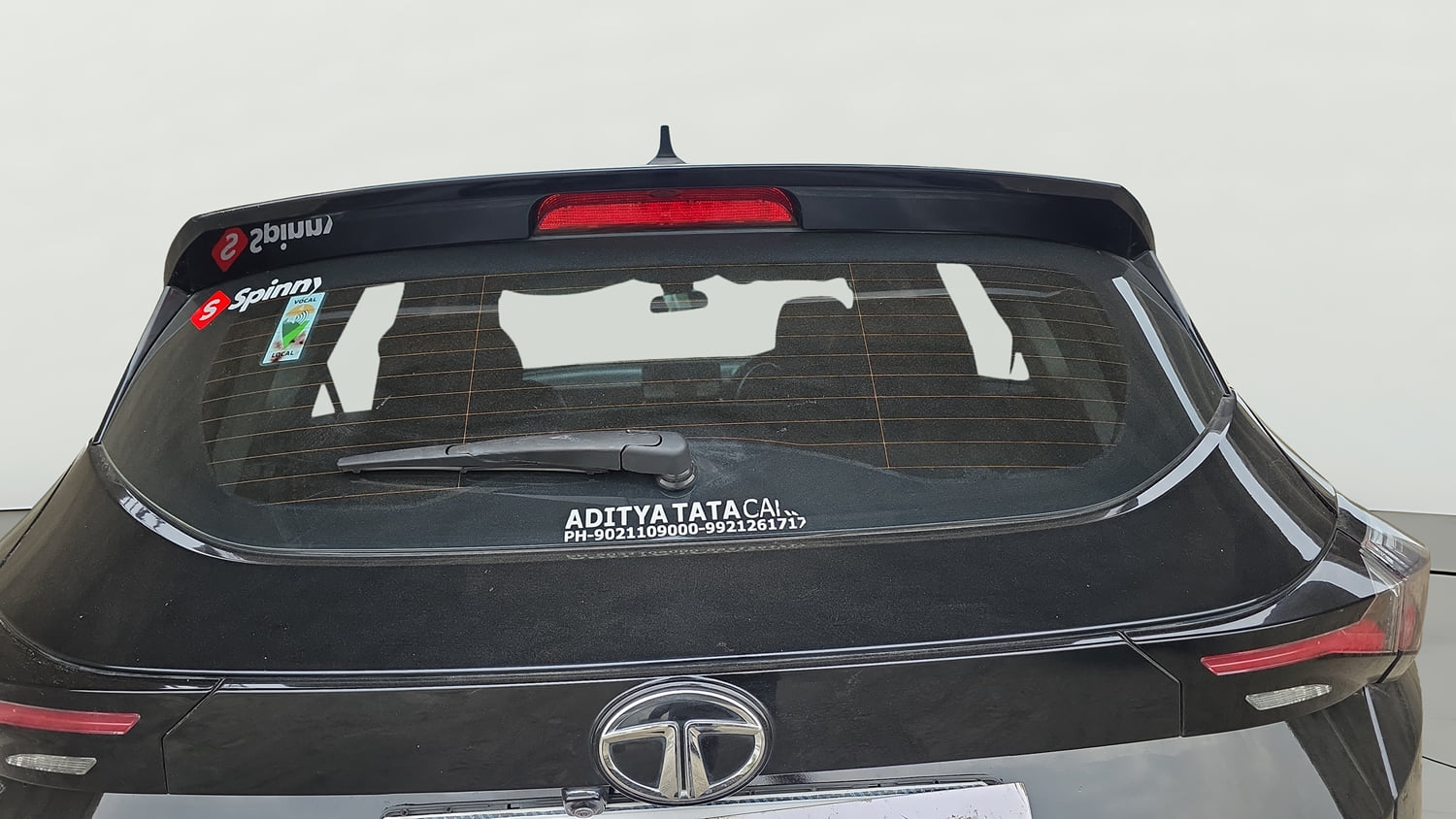 Used 2023 Tata Harrier XT Plus Dark Editon Diesel Manual exterior BACK WINDSHIELD VIEW