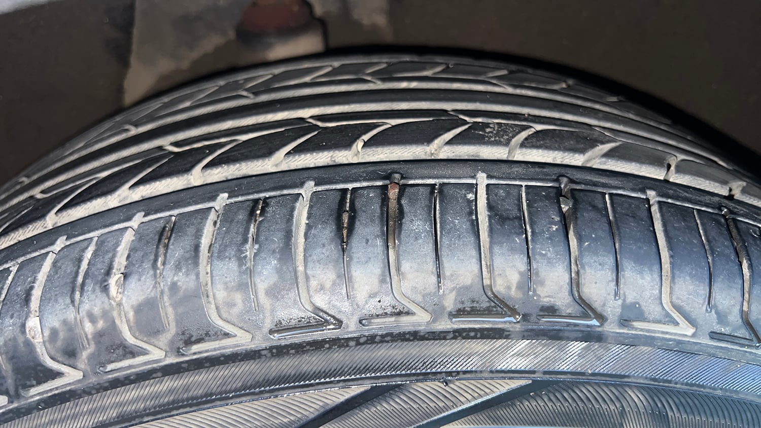 Used 2020 Hyundai Creta SX 1.6 AT Petrol Petrol Automatic tyres RIGHT REAR TYRE TREAD VIEW
