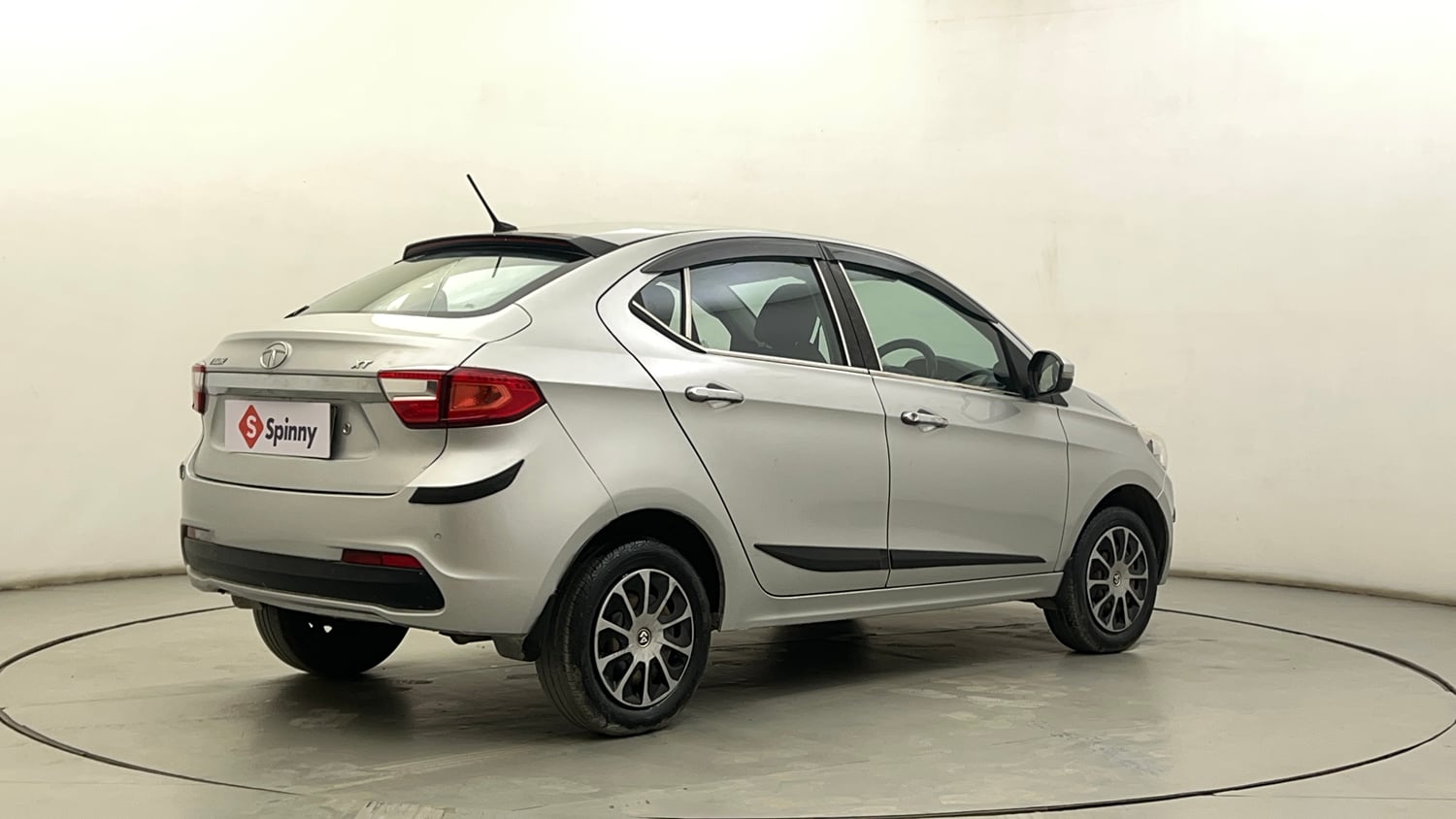 Used 2018 Tata Tigor Revotron XT Petrol Manual exterior RIGHT REAR CORNER VIEW
