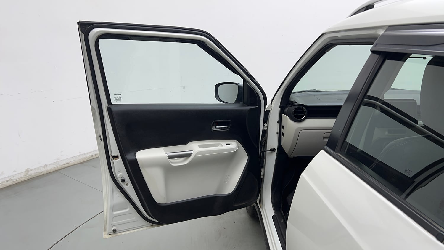 Used 2023 Maruti Suzuki Ignis Zeta 1.2 MT Petrol Manual interior LEFT FRONT DOOR OPEN VIEW