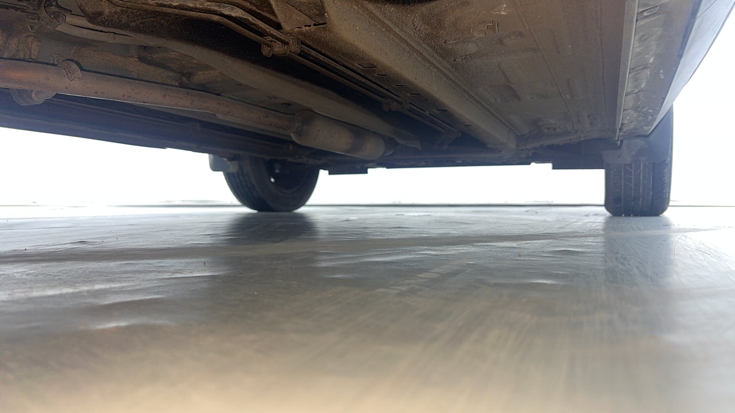 Used 2023 Nissan Magnite XE Petrol Manual extra REAR RIGHT UNDERBODY VIEW