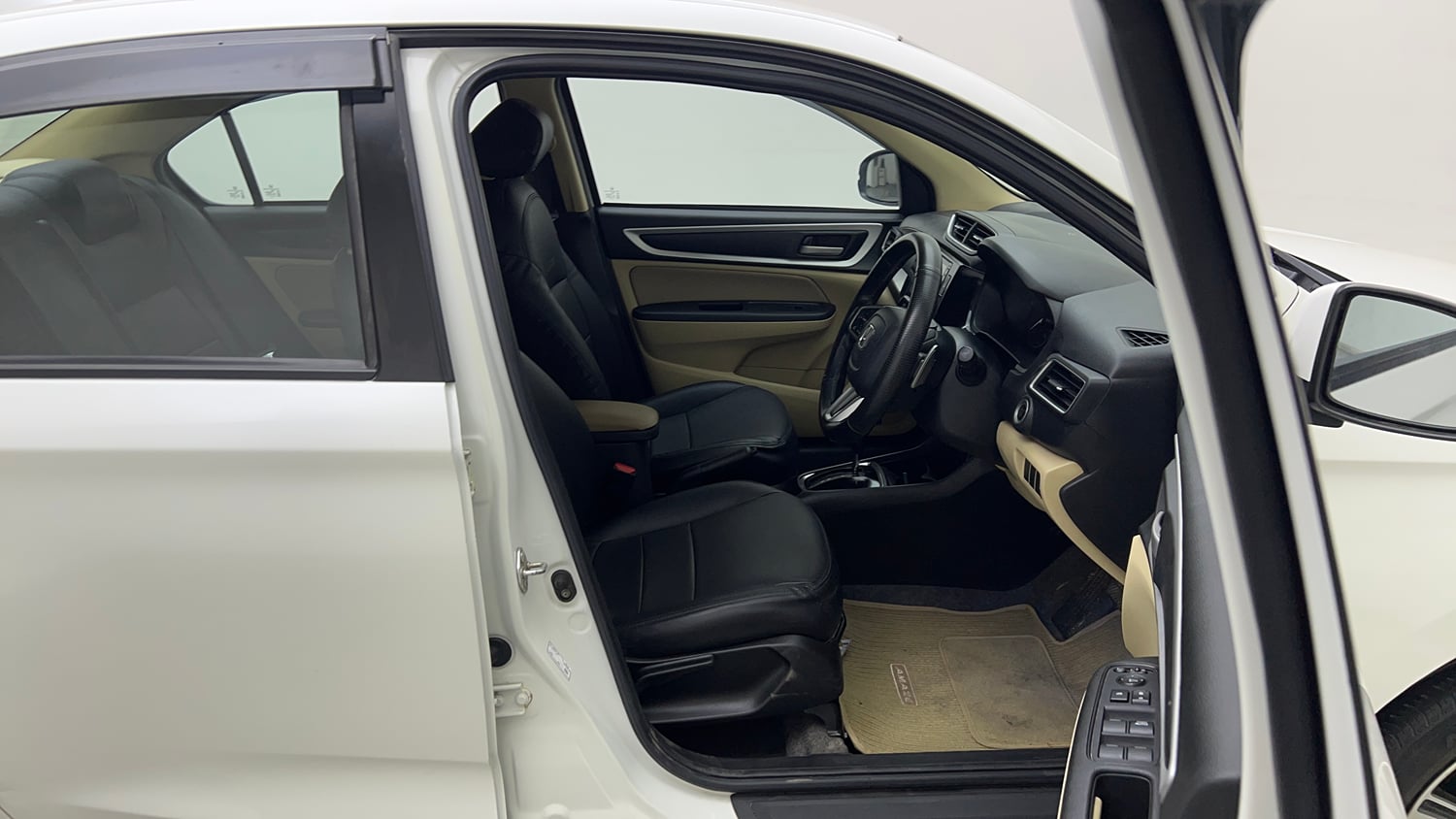 Used 2022 Honda Amaze VX CVT 1.2 Petrol Petrol Automatic interior RIGHT SIDE FRONT DOOR CABIN VIEW
