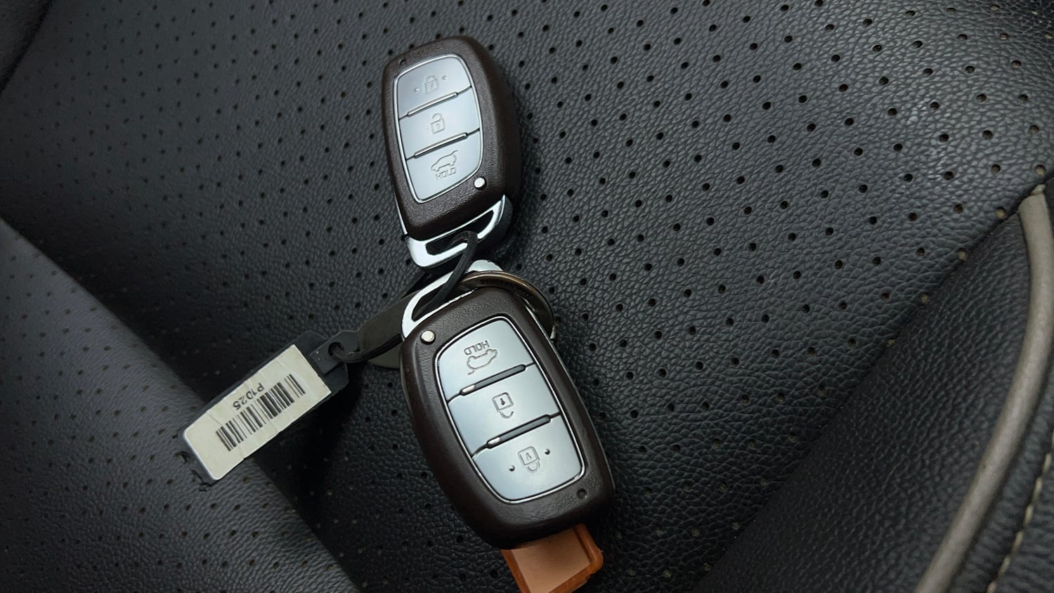 Used 2018 Hyundai Creta SX Plus 1.6 AT Petrol Petrol Automatic extra CAR KEY VIEW