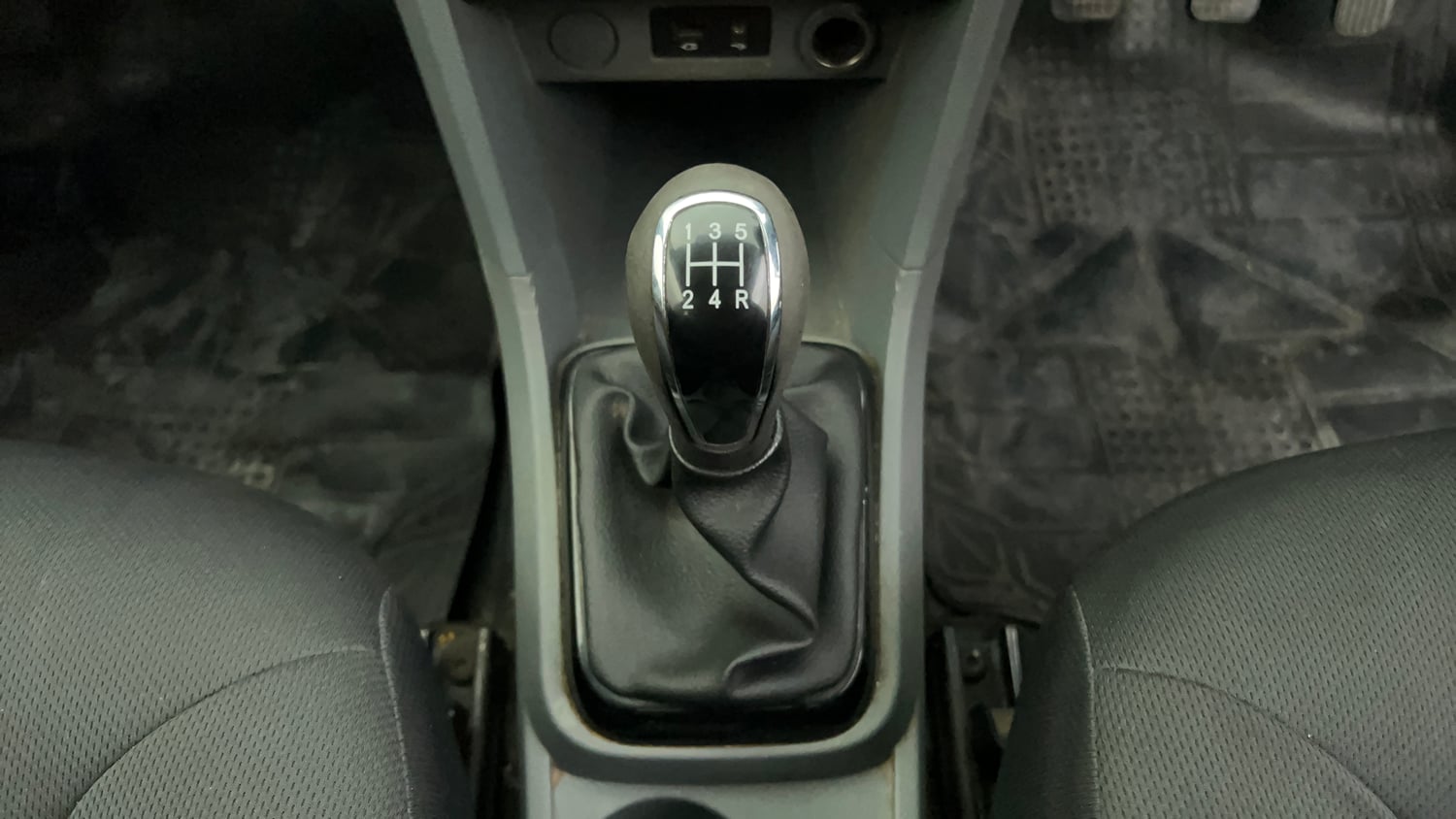 Used 2018 Tata Tigor Revotron XT Petrol Manual interior GEAR  KNOB VIEW