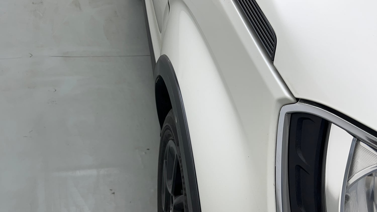 Used 2023 Maruti Suzuki Ignis Zeta 1.2 MT Petrol Manual dents MINOR DENT