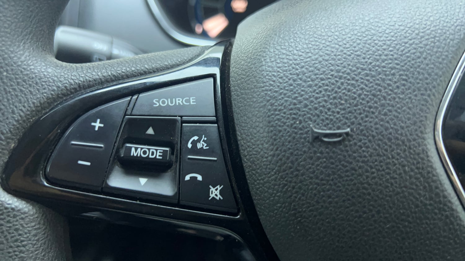 Used 2023 Tata Punch Creative Dual Tone AMT Petrol Automatic top_features Cruise control