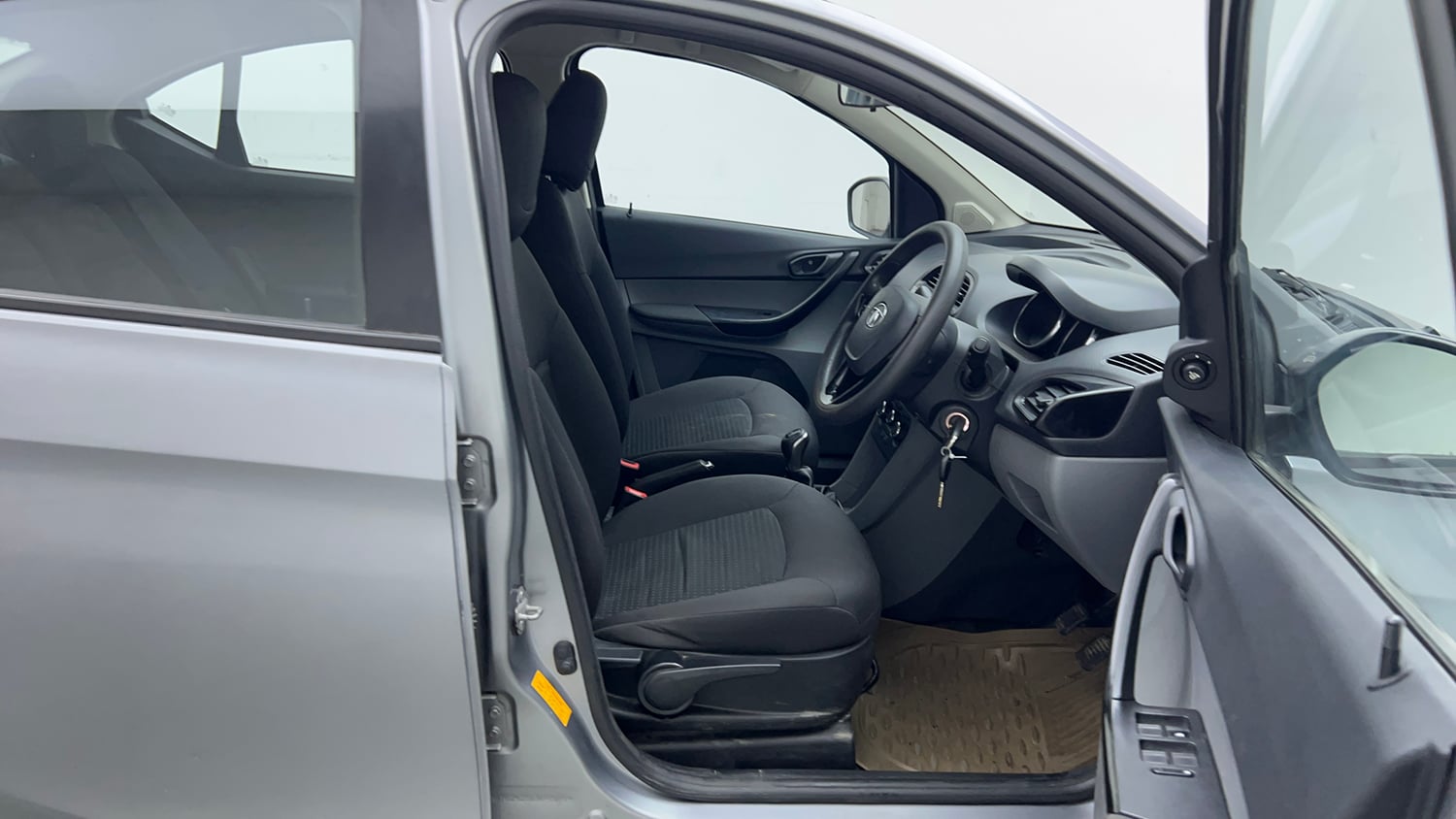Used 2018 Tata Tigor Revotron XT Petrol Manual interior RIGHT SIDE FRONT DOOR CABIN VIEW