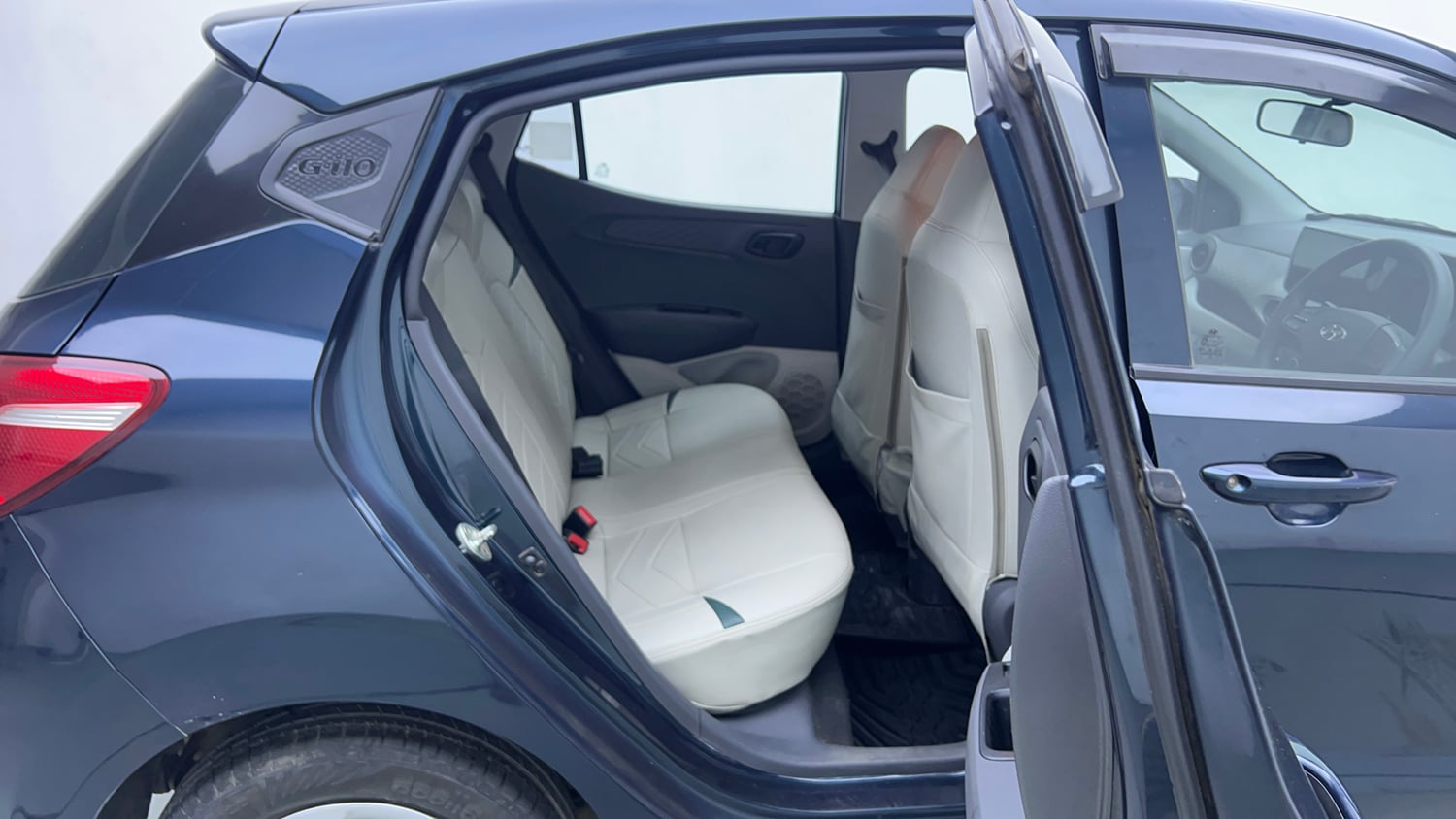 Used 2021 Hyundai Grand i10 Nios Magna 1.2 Kappa VTVT Petrol Manual interior RIGHT SIDE REAR DOOR CABIN VIEW