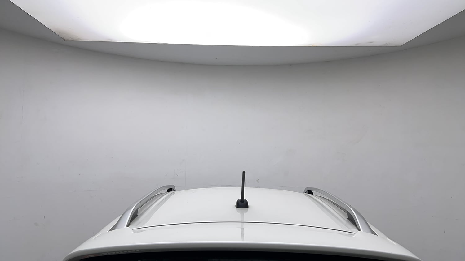 Used 2023 Maruti Suzuki Ignis Zeta 1.2 MT Petrol Manual exterior EXTERIOR ROOF VIEW