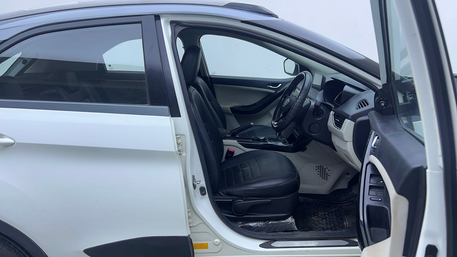 Used 2021 Tata Nexon XZA Plus Dual Tone Petrol Automatic interior RIGHT SIDE FRONT DOOR CABIN VIEW