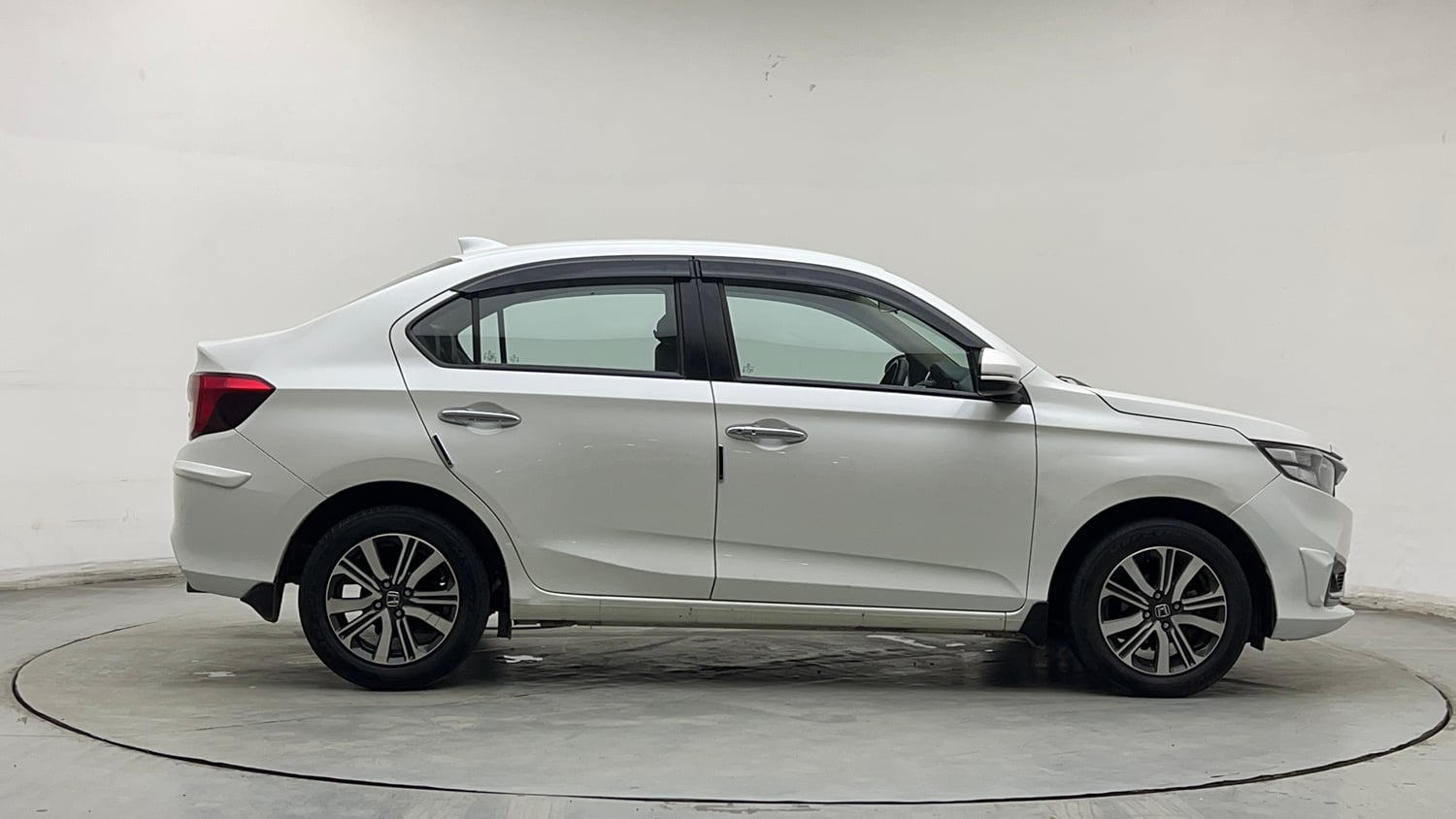Used 2022 Honda Amaze VX CVT 1.2 Petrol Petrol Automatic exterior RIGHT SIDE VIEW