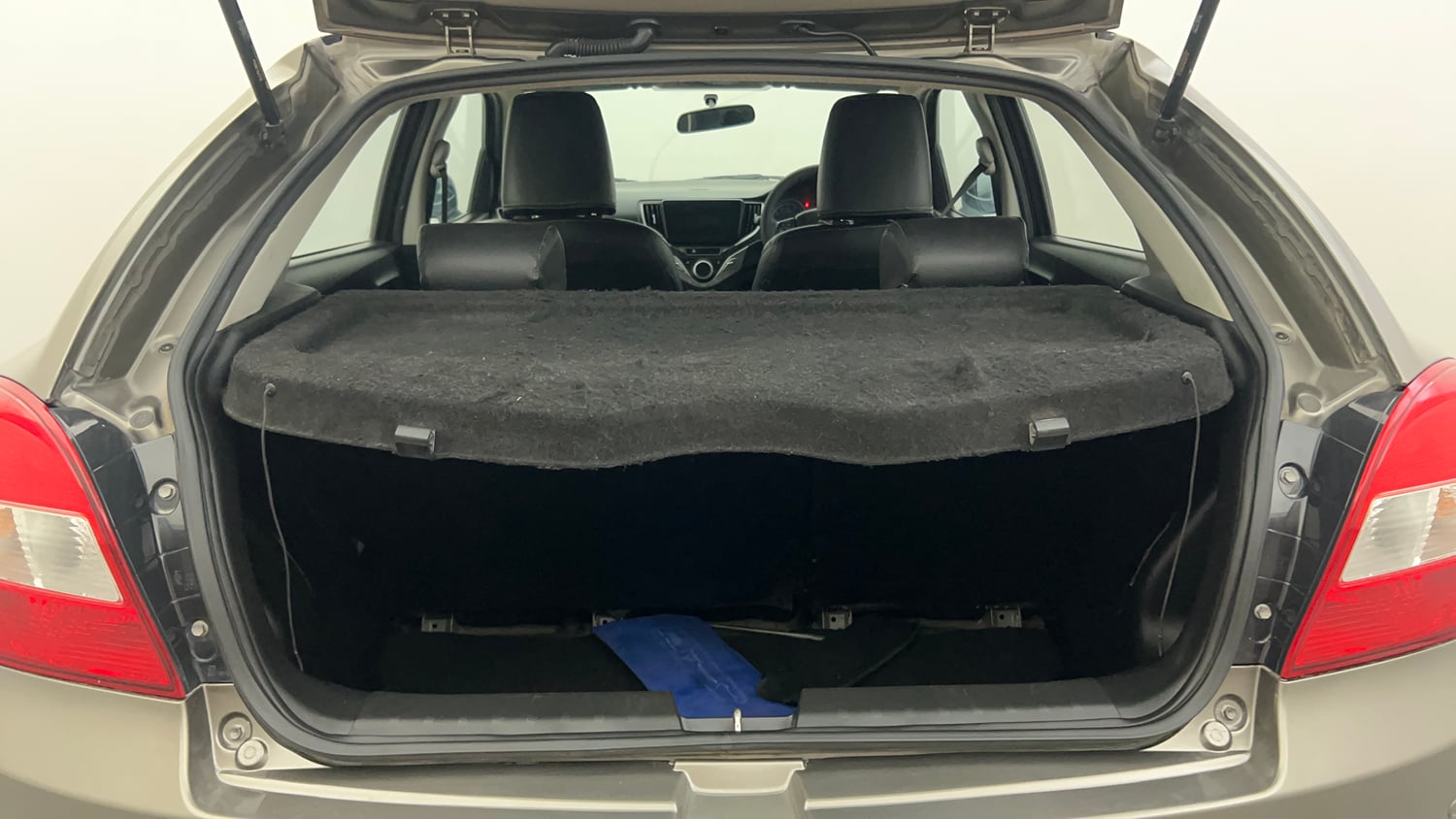 Used 2020 Maruti Suzuki Baleno Delta Petrol Manual interior DICKY INSIDE VIEW