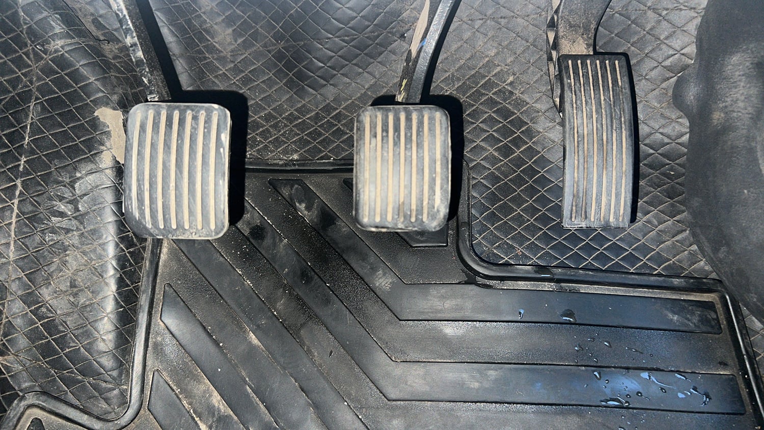 Used 2021 Hyundai Grand i10 Nios Sportz 1.2 Kappa VTVT CNG Cng Manual interior PEDALS VIEW