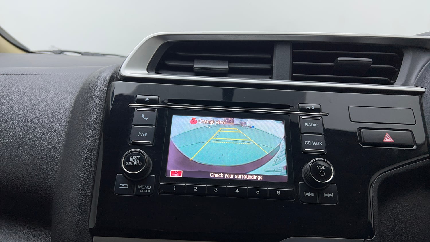 Used 2016 Honda Jazz V Petrol Petrol Manual top_features Rear camera