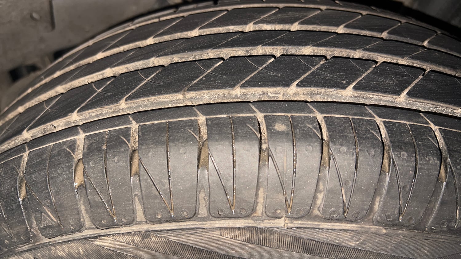 Used 2016 Honda Jazz V Petrol Petrol Manual tyres LEFT REAR TYRE TREAD VIEW