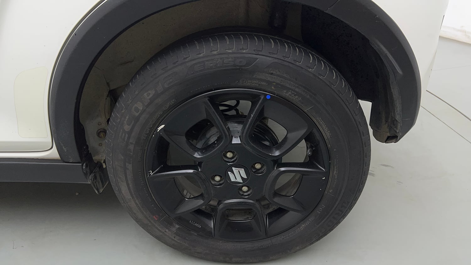 Used 2023 Maruti Suzuki Ignis Zeta 1.2 MT Petrol Manual tyres LEFT REAR TYRE RIM VIEW