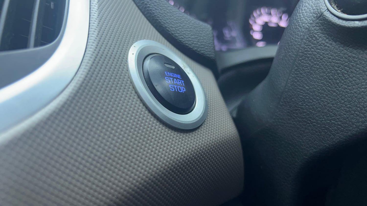 Used 2020 Hyundai Creta SX 1.6 AT Petrol Petrol Automatic top_features Keyless start