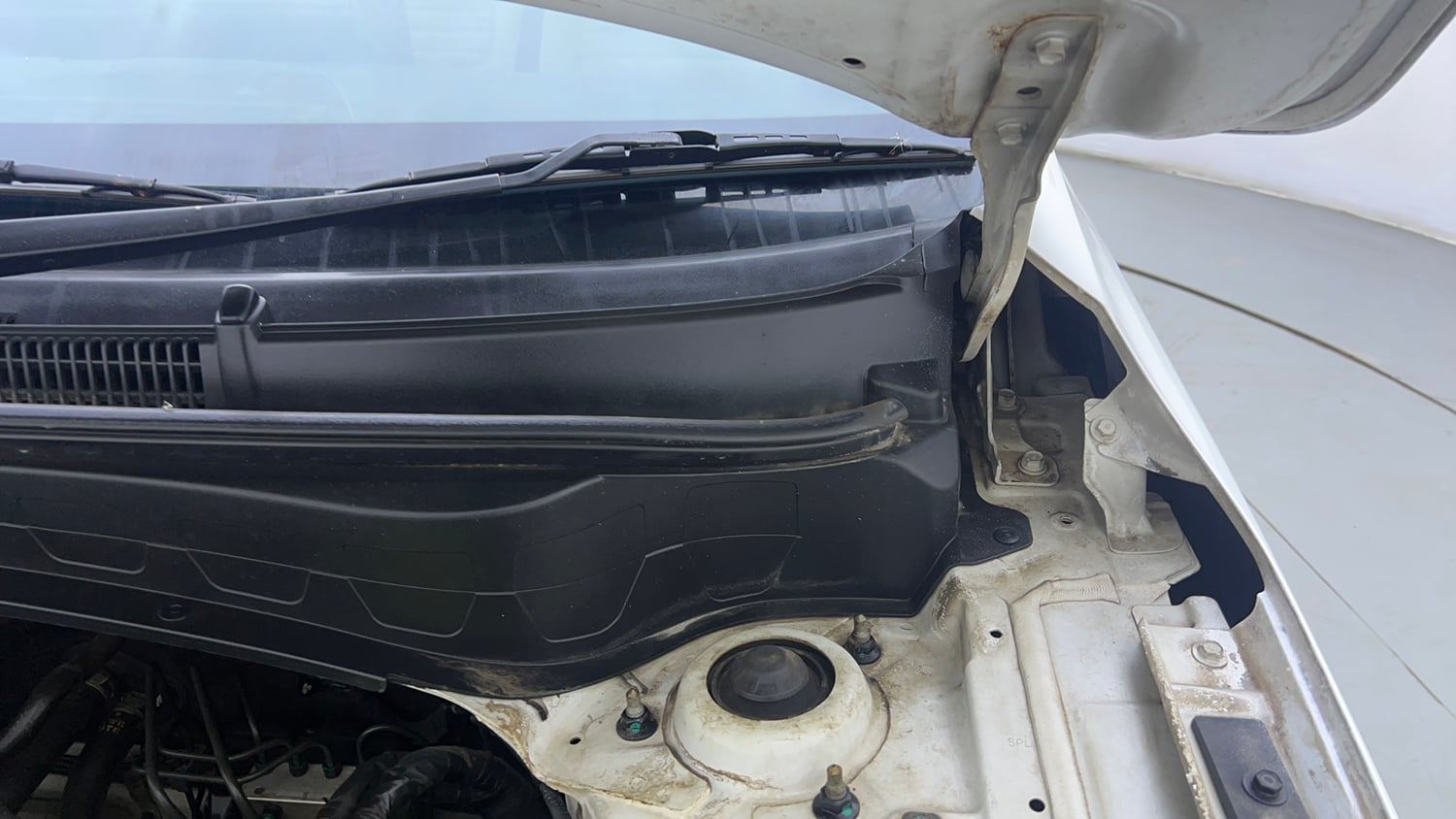 Used 2020 kia Seltos GTX Plus DCT 1.4 Petrol Automatic engine ENGINE LEFT SIDE HINGE & APRON VIEW