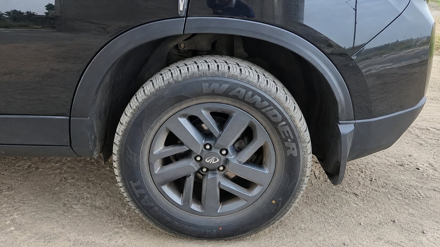 Used 2023 Tata Harrier XT Plus Dark Editon Diesel Manual tyres LEFT REAR TYRE TREAD VIEW