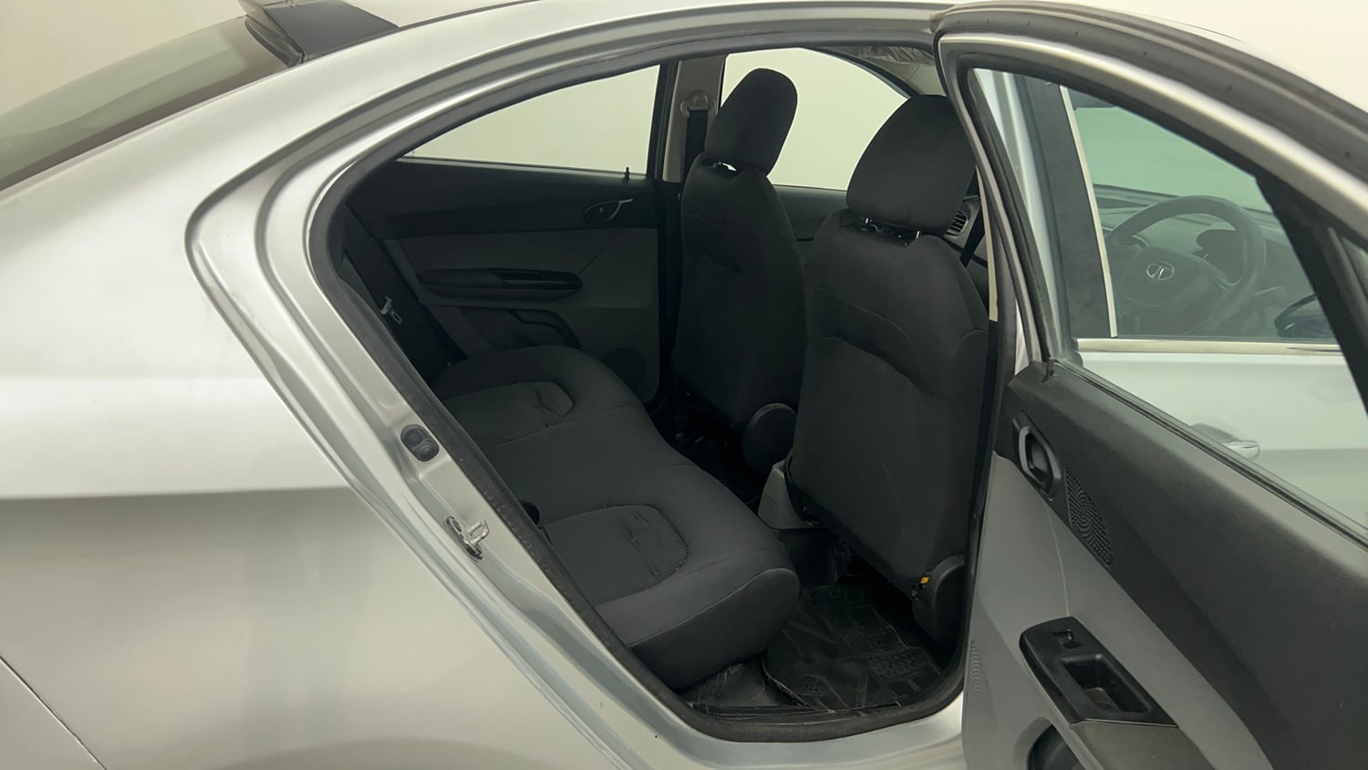 Used 2018 Tata Tigor Revotron XT Petrol Manual interior RIGHT SIDE REAR DOOR CABIN VIEW
