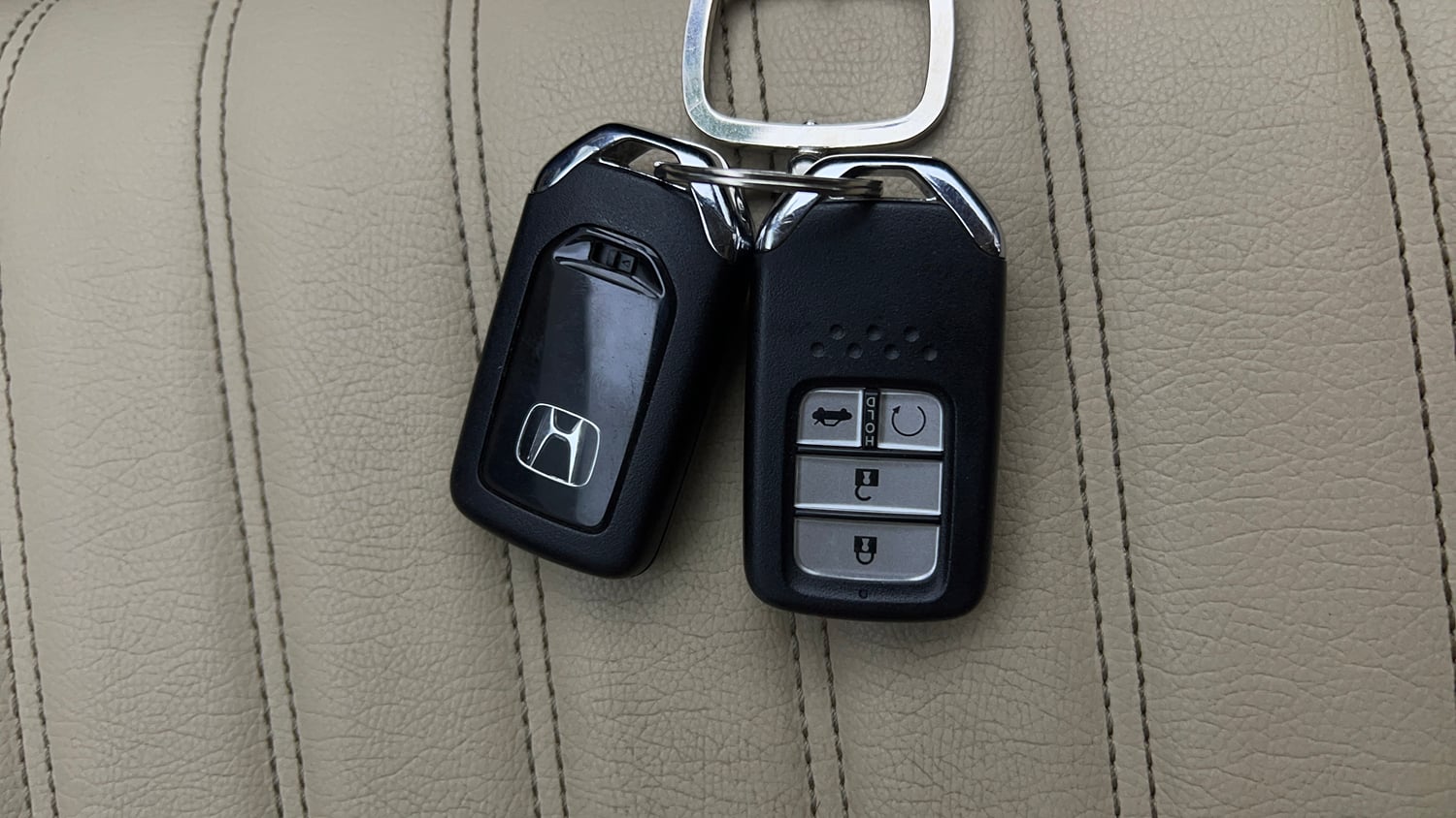 Used 2024 Honda City V Petrol CVT Petrol Automatic extra CAR KEY VIEW