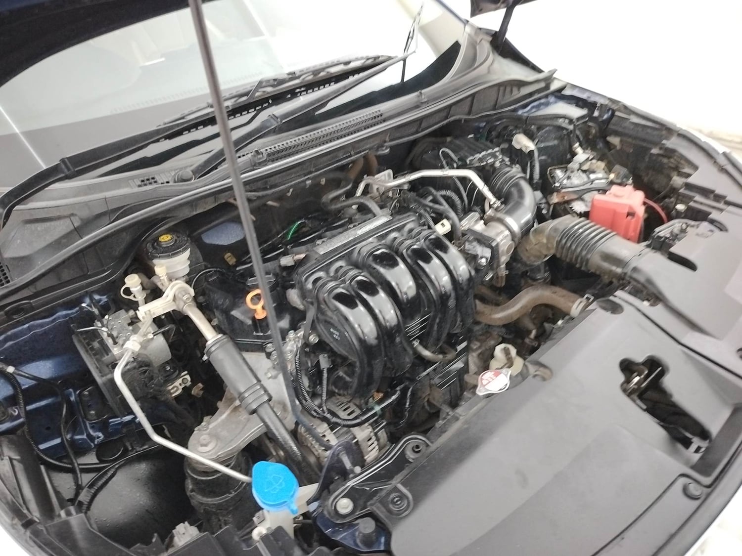 Used 2023 Honda City ZX Petrol CVT Petrol Automatic engine ENGINE RIGHT SIDE VIEW