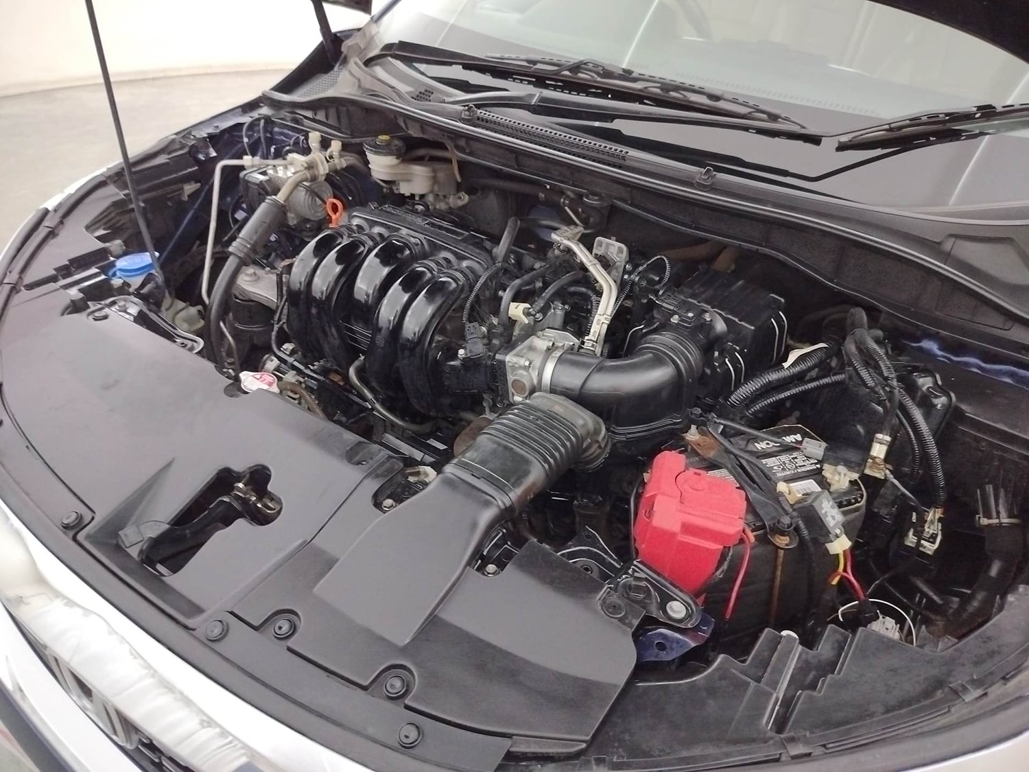 Used 2023 Honda City ZX Petrol CVT Petrol Automatic engine ENGINE LEFT SIDE VIEW