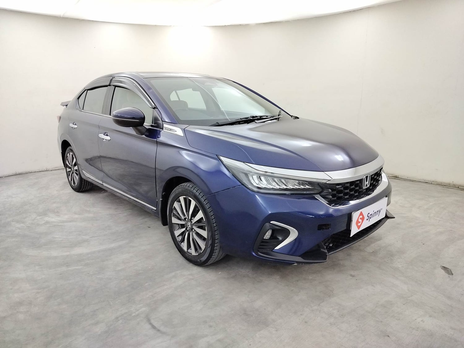 Used 2023 Honda City ZX Petrol CVT Petrol Automatic exterior RIGHT FRONT CORNER VIEW