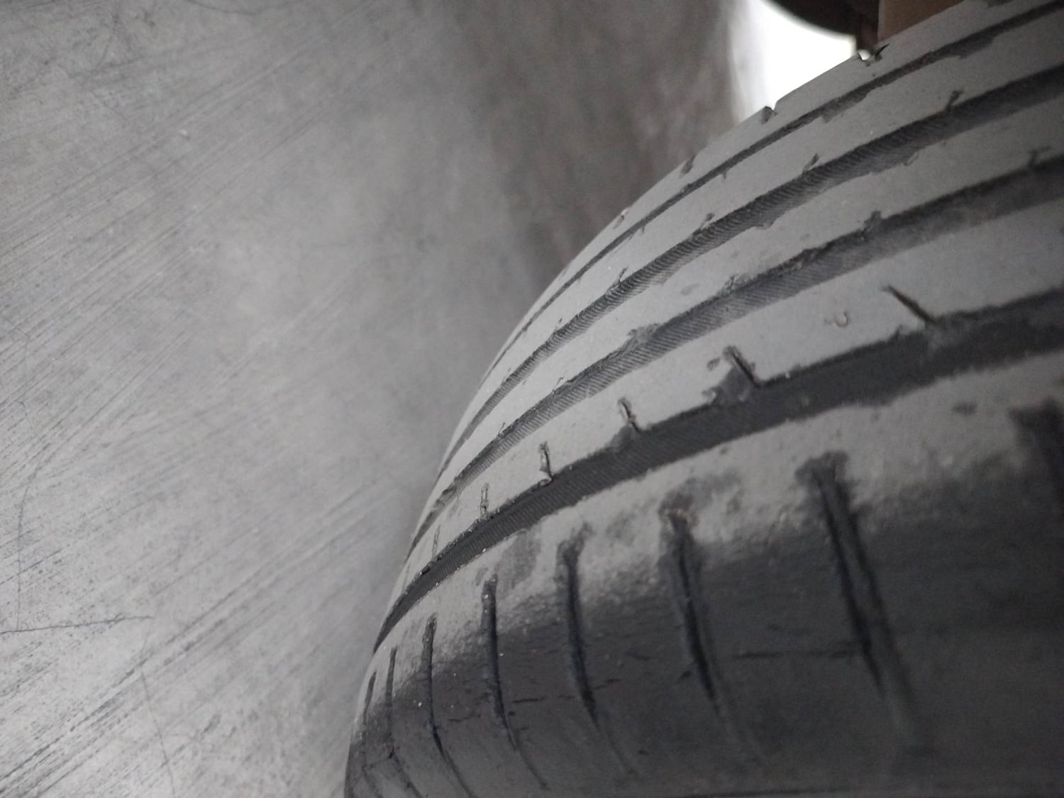 Used 2023 Honda City ZX Petrol CVT Petrol Automatic tyres RIGHT REAR TYRE TREAD VIEW