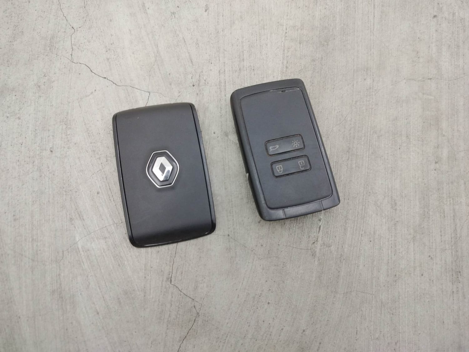 Used 2021 Renault Kiger RXZ 1.0 Turbo MT Petrol Manual extra CAR KEY VIEW