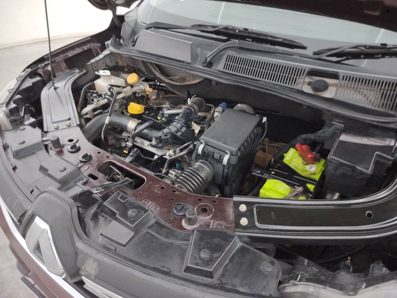 Used 2021 Renault Kiger RXZ 1.0 Turbo MT Petrol Manual engine ENGINE LEFT SIDE VIEW