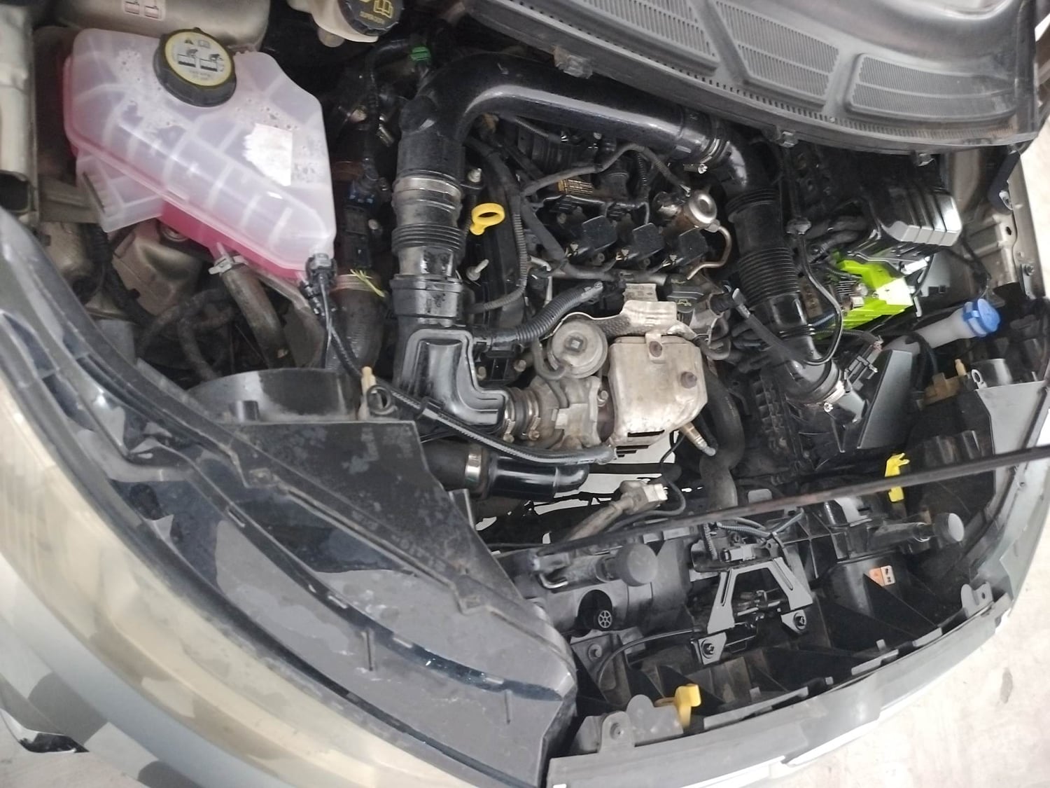 Used 2013 Ford EcoSport Titanium 1.0 Ecoboost (Opt) Petrol Manual engine ENGINE RIGHT SIDE VIEW