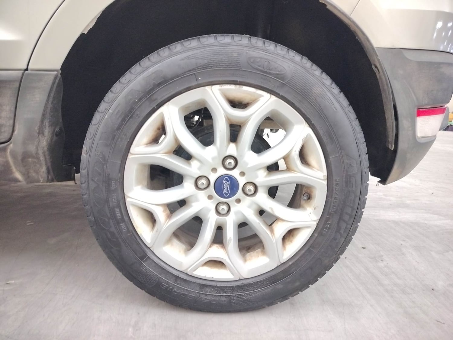 Used 2013 Ford EcoSport Titanium 1.0 Ecoboost (Opt) Petrol Manual tyres LEFT REAR TYRE RIM VIEW