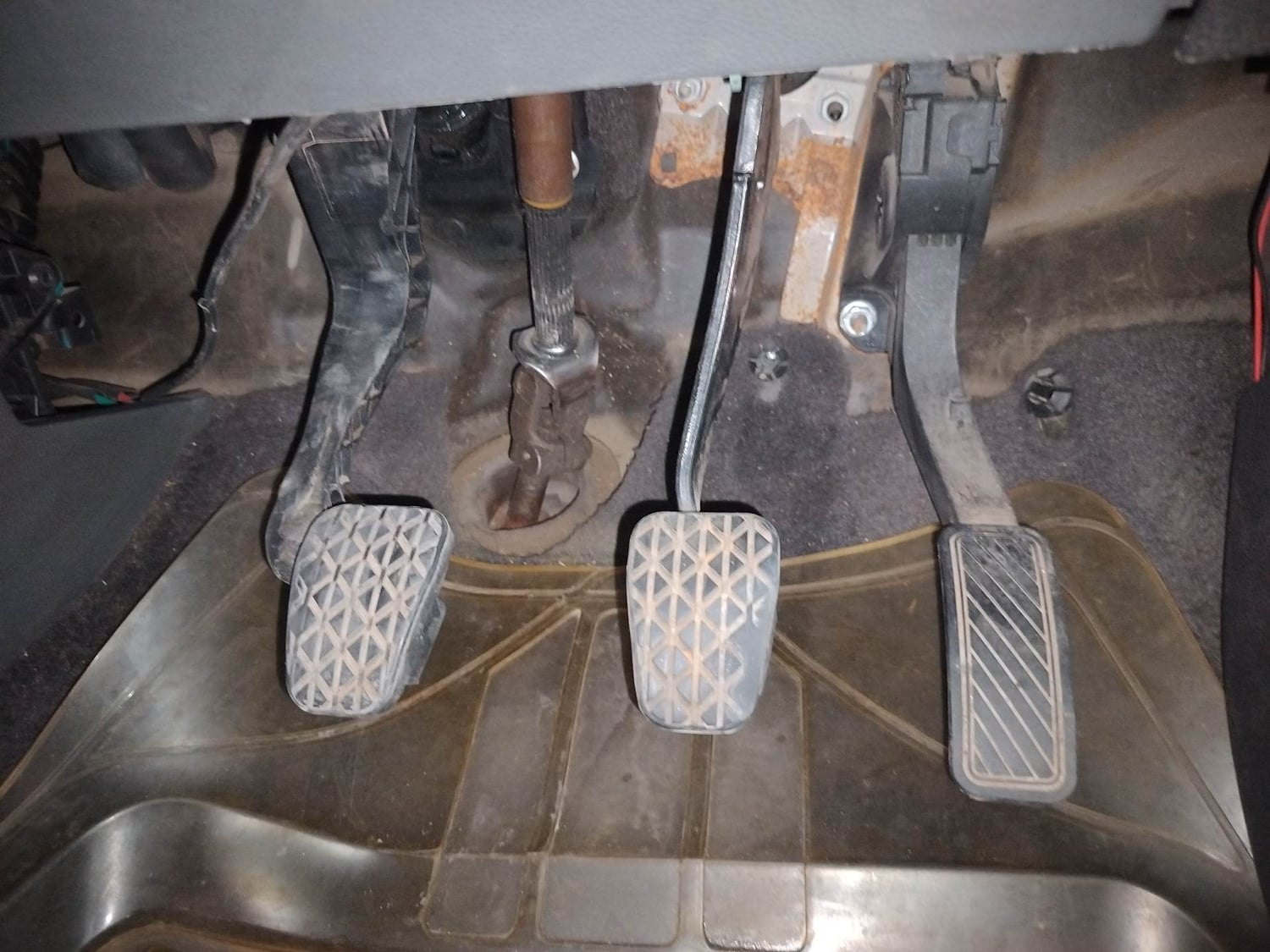 Used 2013 Ford EcoSport Titanium 1.0 Ecoboost (Opt) Petrol Manual interior PEDALS VIEW