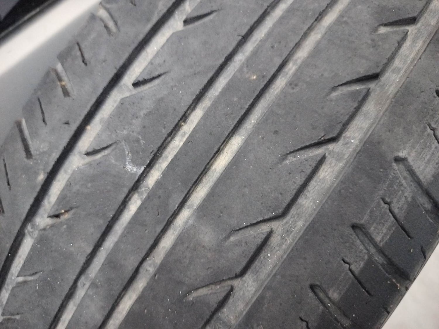 Used 2013 Ford EcoSport Titanium 1.0 Ecoboost (Opt) Petrol Manual tyres SPARE TYRE VIEW