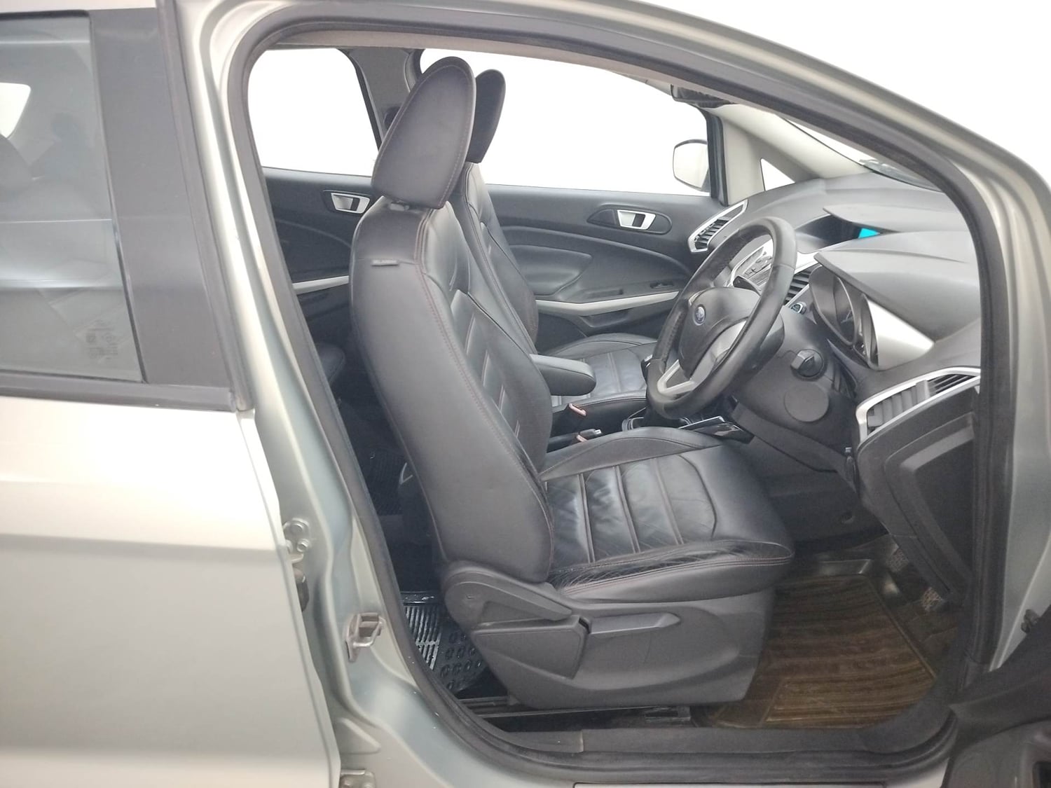 Used 2013 Ford EcoSport Titanium 1.0 Ecoboost (Opt) Petrol Manual interior RIGHT SIDE FRONT DOOR CABIN VIEW