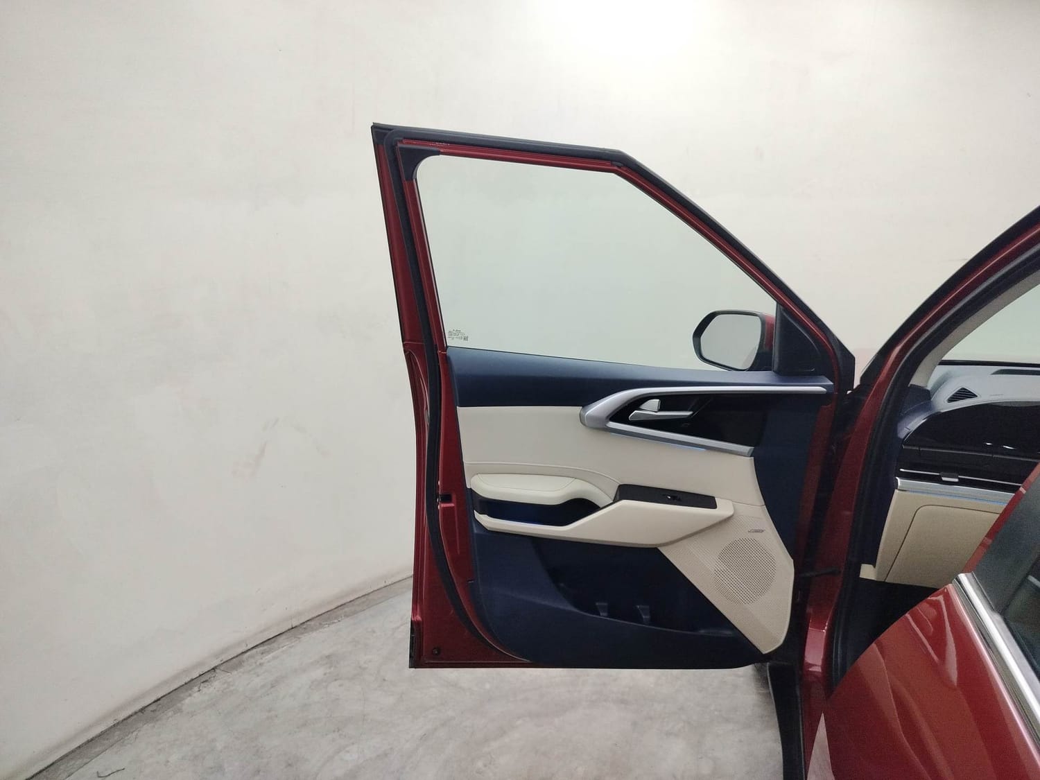 Used 2022 Kia Carens Luxury Plus 1.5 Diesel AT 6 STR Diesel Automatic interior LEFT FRONT DOOR OPEN VIEW