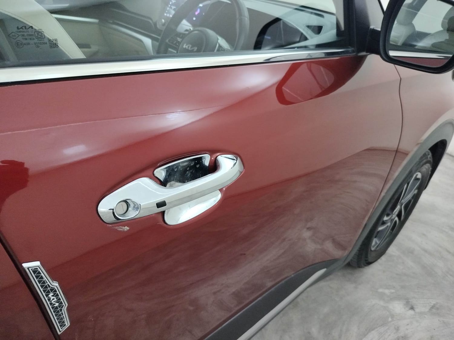 Used 2022 Kia Carens Luxury Plus 1.5 Diesel AT 6 STR Diesel Automatic dents MINOR SCRATCH