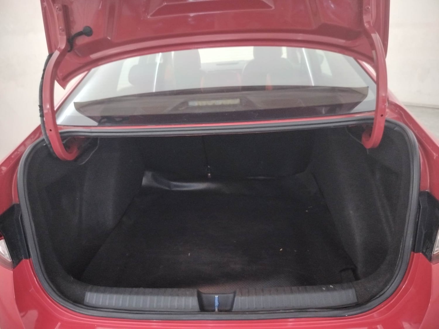 Used 2022 Skoda Slavia Ambition 1.0L TSI AT Petrol Automatic interior DICKY INSIDE VIEW