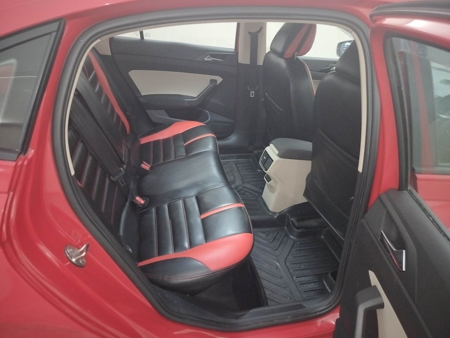 Used 2022 Skoda Slavia Ambition 1.0L TSI AT Petrol Automatic interior RIGHT SIDE REAR DOOR CABIN VIEW